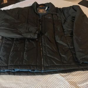 Looks Great Men’s Large Black/Gray Timberland Coat